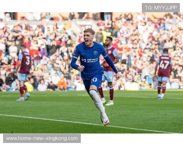 切尔西弧顶精准抽射，帕尔默轰出制胜球