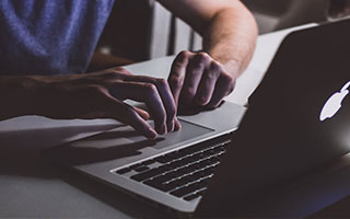 伊朗男足在巴黎奥运会上表现出色，赢得银牌，21年伊朗男足大名单